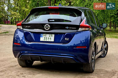 Хетчбек Nissan Leaf 2020 в 