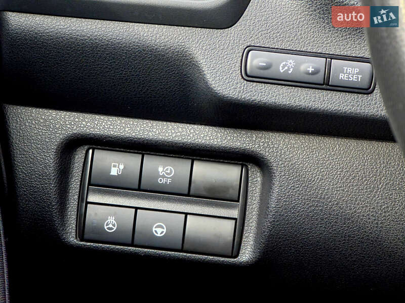 Хэтчбек Nissan Leaf 2020 в Кривом Роге