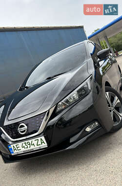 Хэтчбек Nissan Leaf 2019 в Днепре