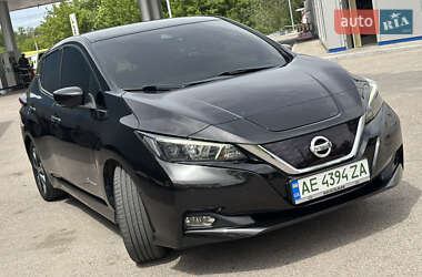 Хэтчбек Nissan Leaf 2019 в Днепре