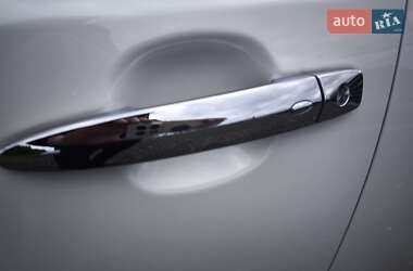 Хэтчбек Nissan Leaf 2017 в 