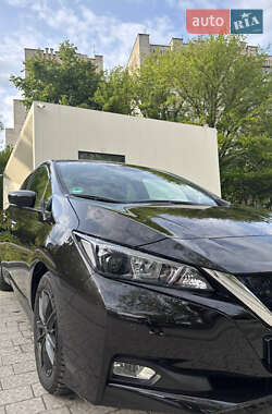 Хетчбек Nissan Leaf 2018 в 
