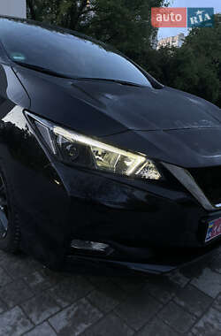 Хетчбек Nissan Leaf 2018 в 