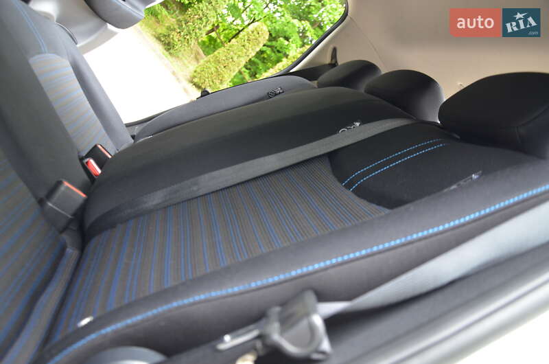 Хэтчбек Nissan Leaf 2020 в Трускавце