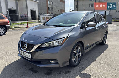 Хэтчбек Nissan Leaf 2018 в Черновцах