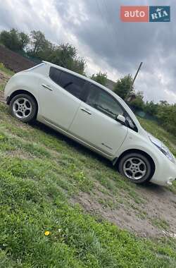 Хэтчбек Nissan Leaf 2012 в Шепетовке