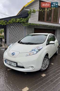 Хэтчбек Nissan Leaf 2013 в Коломые