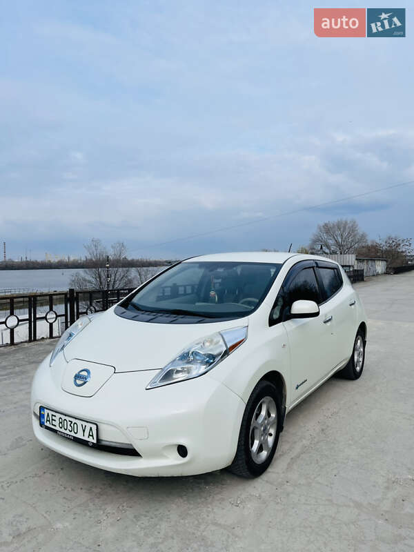 Nissan Leaf 2012