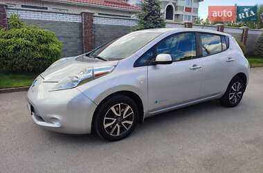 Хэтчбек Nissan Leaf 2014 в Киеве