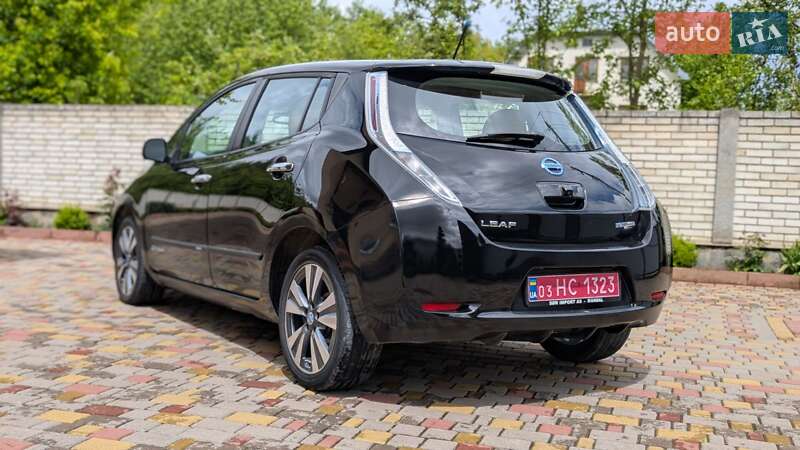 Хэтчбек Nissan Leaf 2014 в Ивано-Франковске