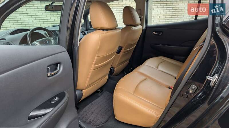 Хэтчбек Nissan Leaf 2014 в Ивано-Франковске