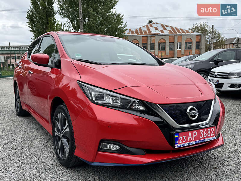 Хэтчбек Nissan Leaf 2020 в Хмельницком
