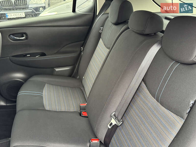 Хэтчбек Nissan Leaf 2020 в Хмельницком