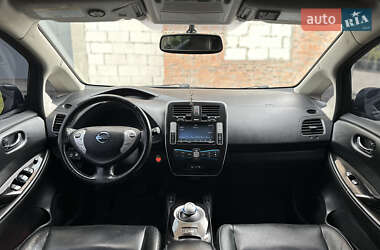 Хэтчбек Nissan Leaf 2015 в 