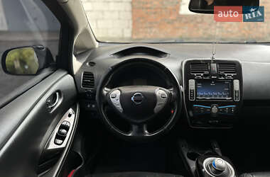 Хэтчбек Nissan Leaf 2015 в 