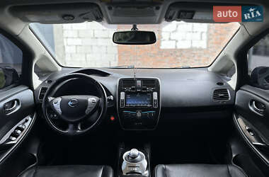 Хэтчбек Nissan Leaf 2015 в 
