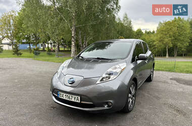 Хэтчбек Nissan Leaf 2015 в 