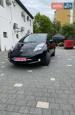 Хэтчбек Nissan Leaf 2014 в 