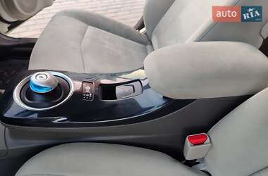 Хетчбек Nissan Leaf 2013 в 