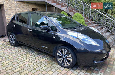 Хэтчбек Nissan Leaf 2016 в 