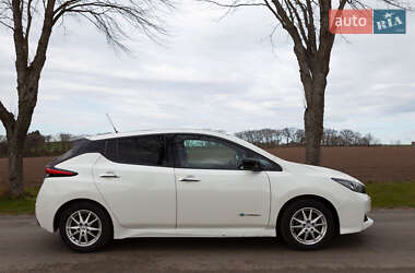 Хэтчбек Nissan Leaf 2018 в 