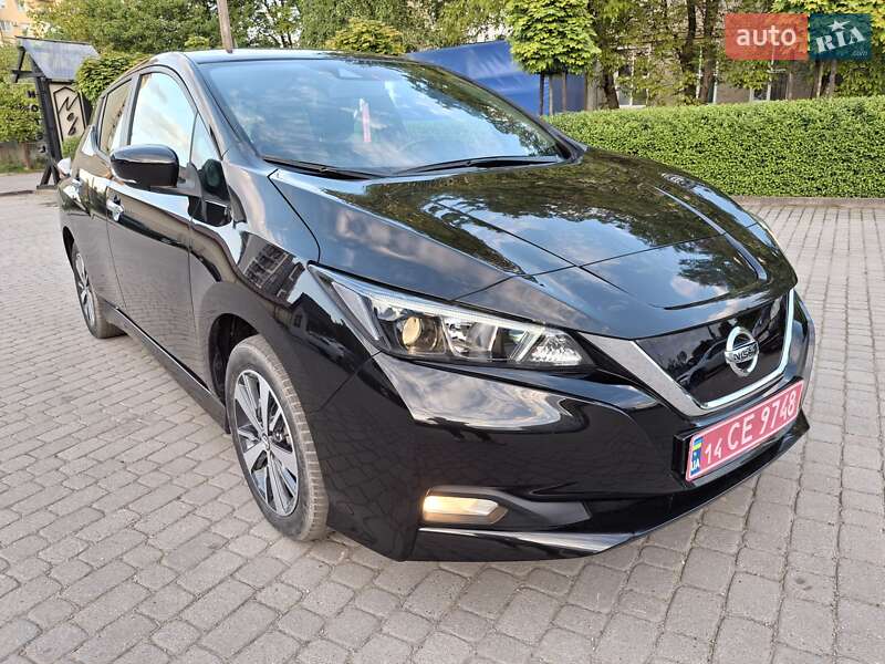 Хетчбек Nissan Leaf 2021 в 