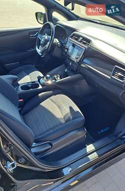 Хэтчбек Nissan Leaf 2018 в 