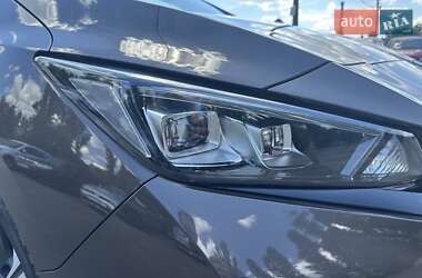 Хэтчбек Nissan Leaf 2019 в 