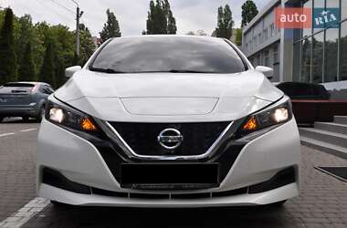 Хетчбек Nissan Leaf 2018 в 