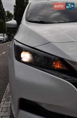 Хетчбек Nissan Leaf 2018 в 