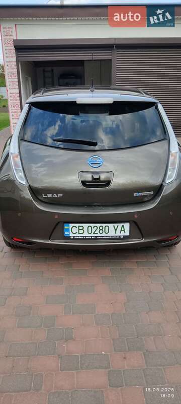 Хетчбек Nissan Leaf 2016 в Прилуках