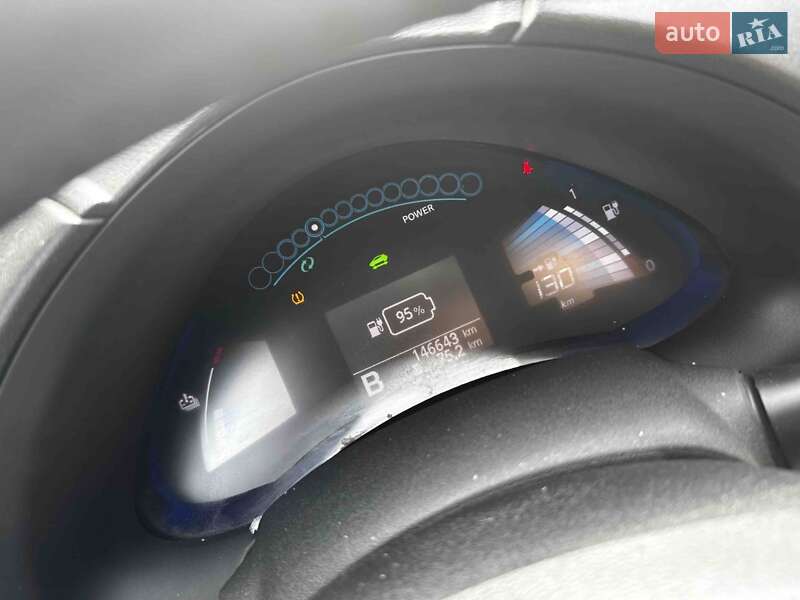 Хетчбек Nissan Leaf 2015 в Рогатині