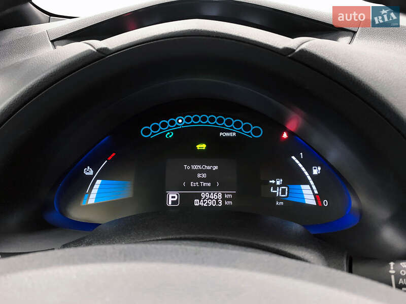 Хэтчбек Nissan Leaf 2015 в Киеве