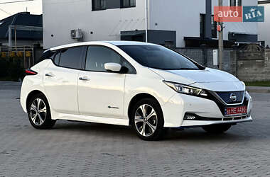 Хетчбек Nissan Leaf 2020 в 