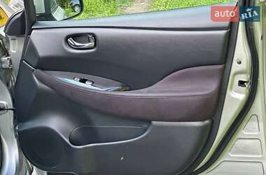 Хэтчбек Nissan Leaf 2014 в 