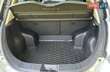Хэтчбек Nissan Leaf 2014 в 