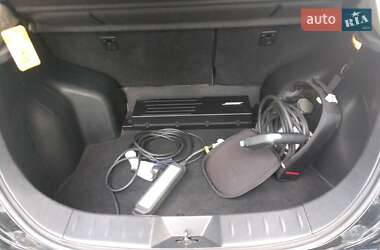 Хэтчбек Nissan Leaf 2016 в 