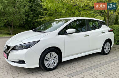 Хэтчбек Nissan Leaf 2021 в 
