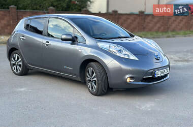 Хэтчбек Nissan Leaf 2014 в 