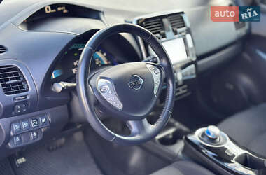 Хэтчбек Nissan Leaf 2014 в 