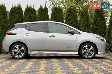 Хэтчбек Nissan Leaf 2020 в 