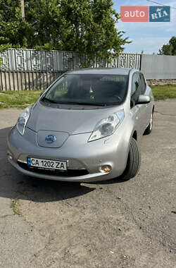 Хэтчбек Nissan Leaf 2015 в Черкассах