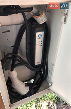 Хэтчбек Nissan Leaf 2015 в 