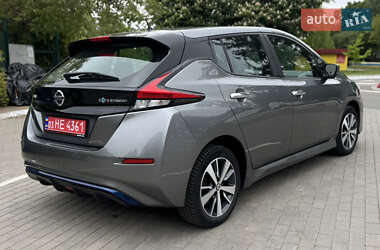 Хетчбек Nissan Leaf 2021 в 