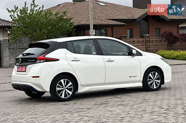 Хетчбек Nissan Leaf 2020 в 
