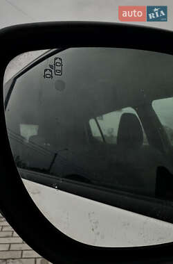 Хетчбек Nissan Leaf 2020 в 