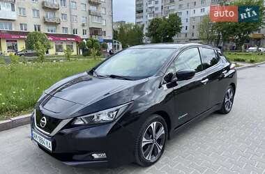 Хетчбек Nissan Leaf 2018 в 