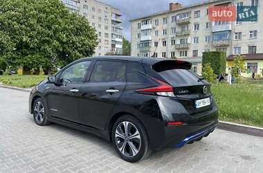 Хетчбек Nissan Leaf 2018 в 