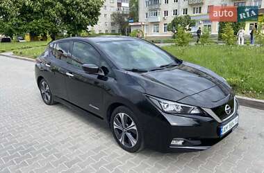 Хетчбек Nissan Leaf 2018 в 