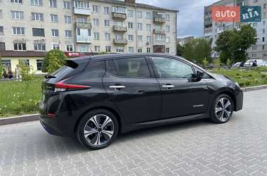 Хетчбек Nissan Leaf 2018 в 